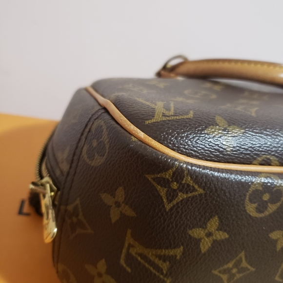 ❗SOLD❗ Authentic LV Trouville - Picture 12 of 15